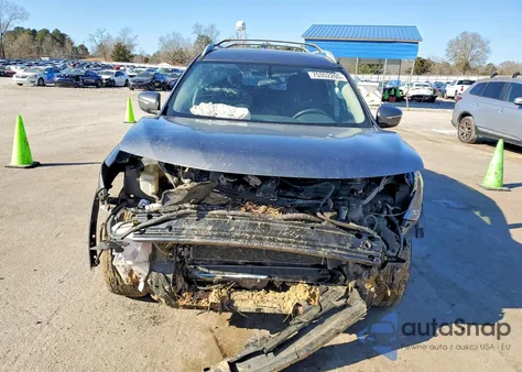 2015 Nissan Rogue S z USA, uszkodzony, nr VIN 5N1AT2MT9FC912687